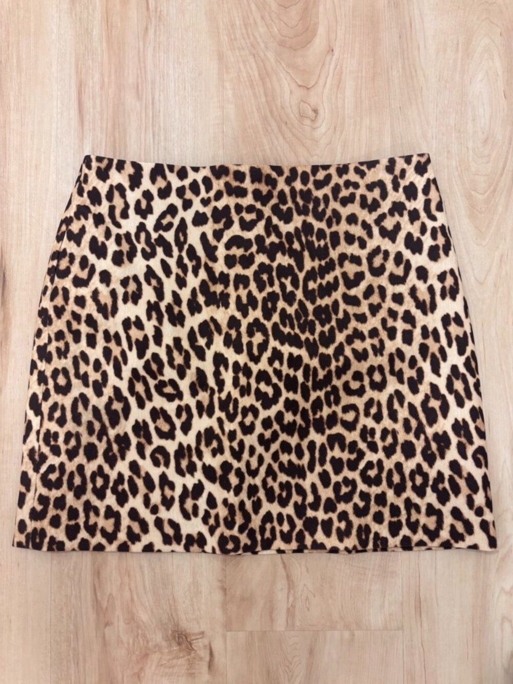 H&M Leopard Print Mini Skirt 🐆✨
